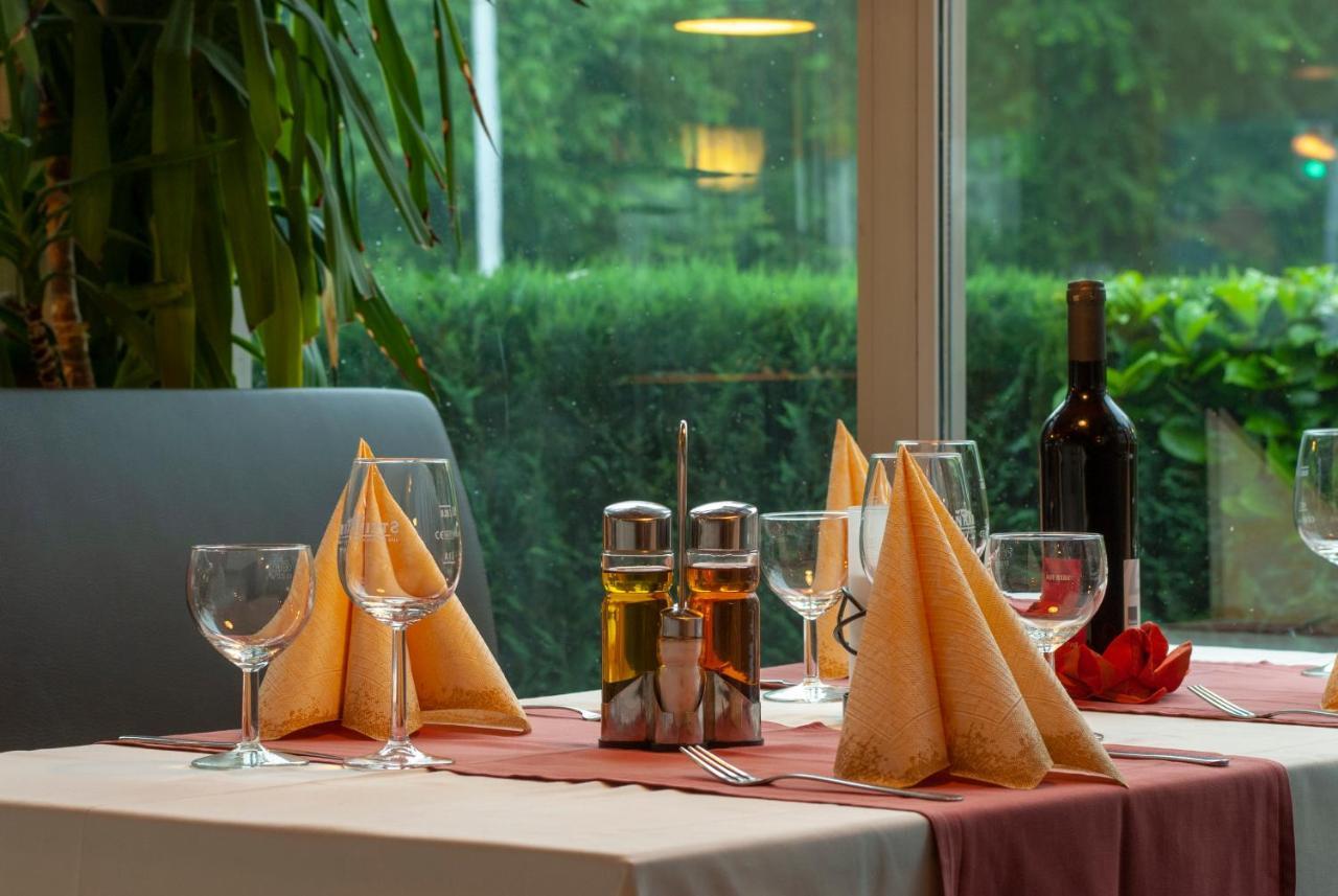 Hotel Gasthaus Zum Zecher Lindau  Eksteriør bilde